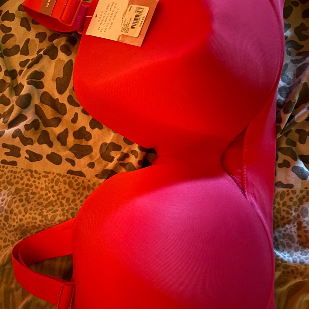 Brand new cacique women’s pink thick back strapped bra